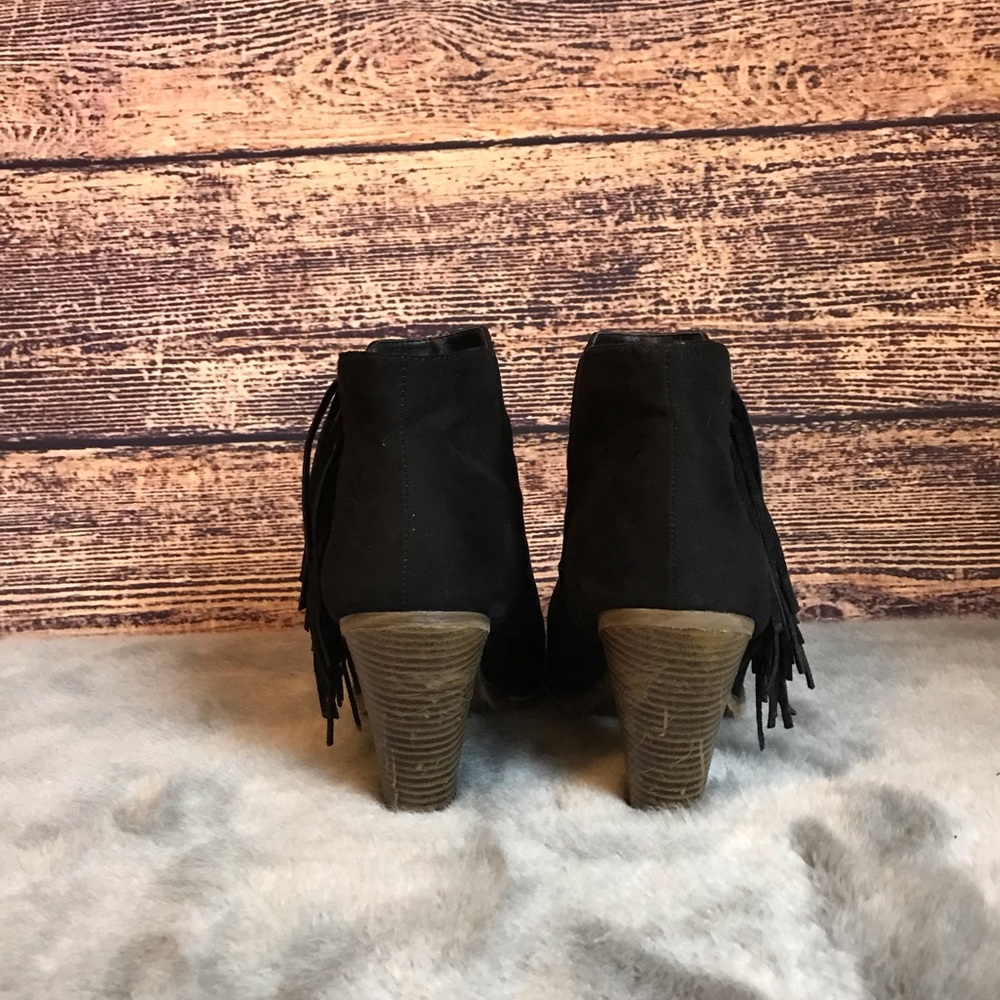 Woman’s Mia Black Heeled Booties Fringed - Picture 3 of 8
